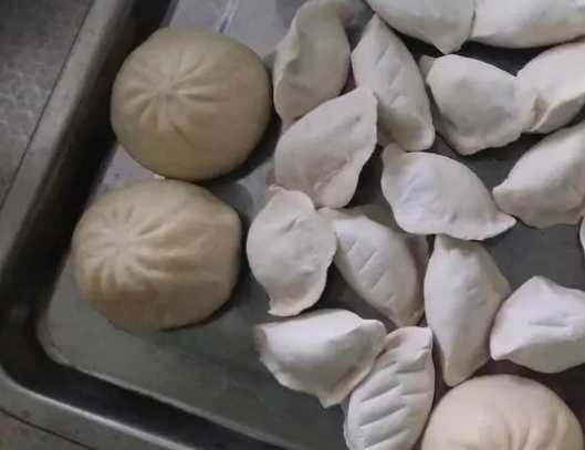 包子放在速凍冷庫(kù)能放多長(zhǎng)時(shí)間 包子放在速凍冷庫(kù)能放多長(zhǎng)時(shí)間